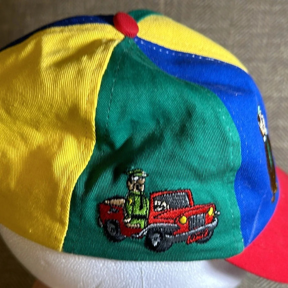 VINTAGE HANNA-BARBERA COLLECTION YOGI BEAR ADJUSTABLE MULTICOLOR BALL CAP KIDS - Picture 4 of 8